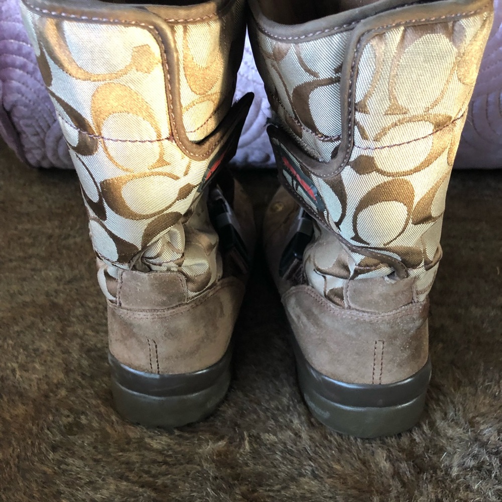 Coach boots 👢 - Picture 4 of 7